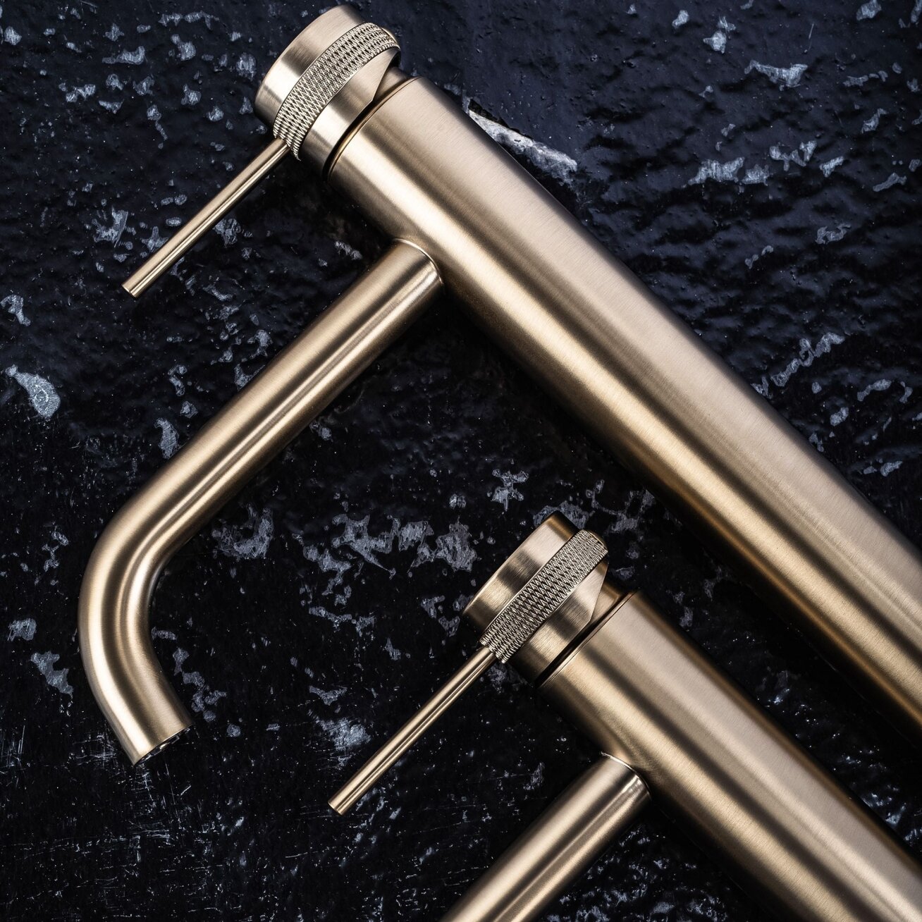 Maišytuvas praustuvui Lungo Grip Brush GOLD Auksinis mažas 7