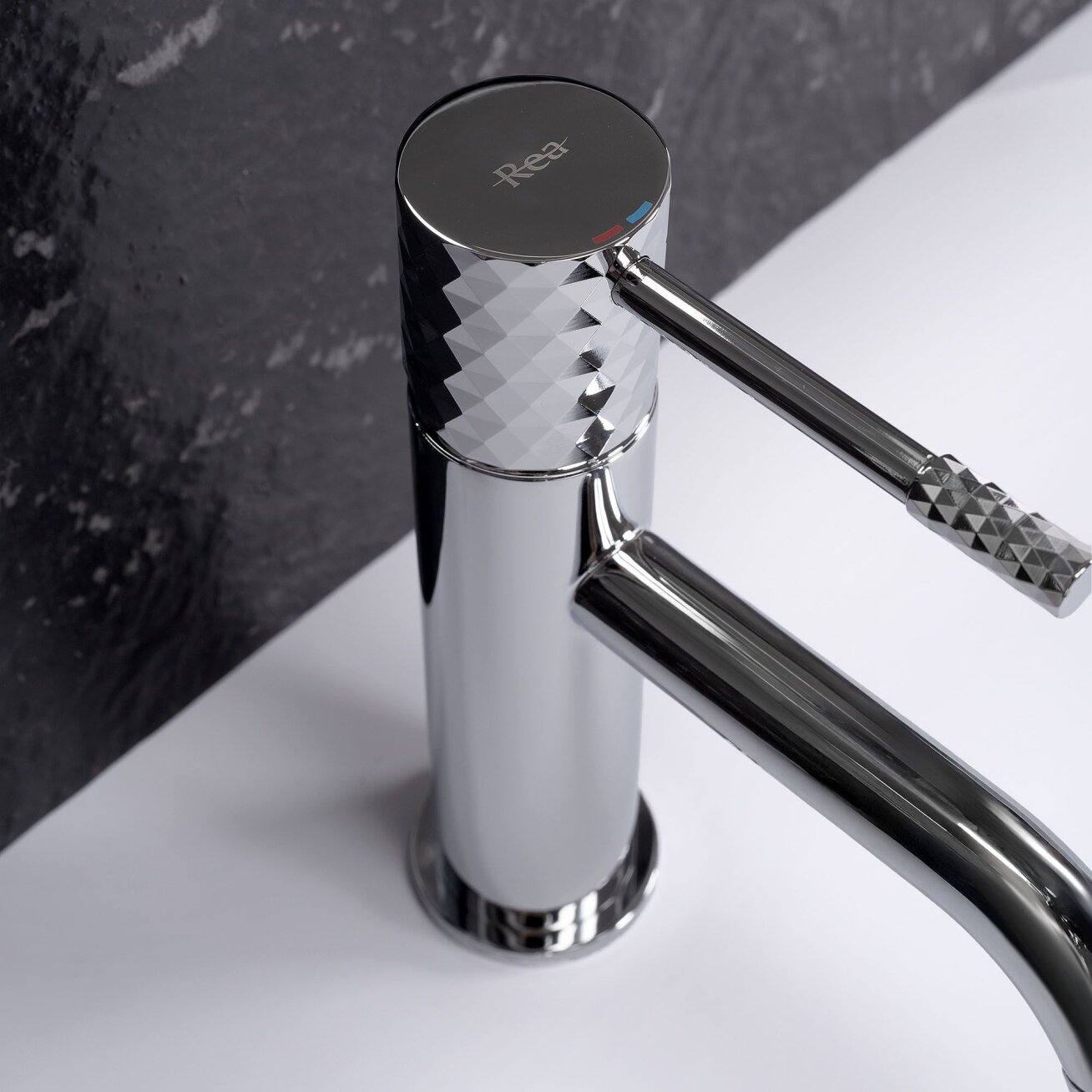 PLAUTUVĖS MAIŠYTUVAS Lungo Diamond Chrome žemas 1 PLAUTUVĖS MAIŠYTUVAS Lungo Diamond Chrome žemas 1