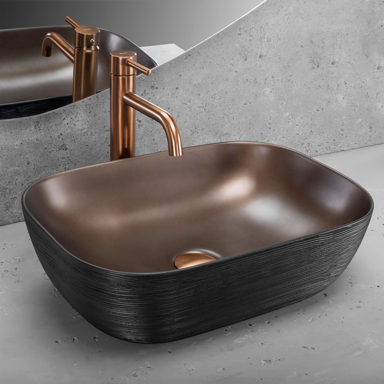 Belinda COPPER BRUSH / Black praustuvas ant stalo 5