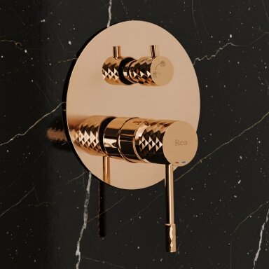 Lungo Diamond Copper juodas paslėptas dušo rinkinys + DĖŽUTĖ Lungo Diamond Copper juodas paslėptas dušo rinkinys + DĖŽUTĖ