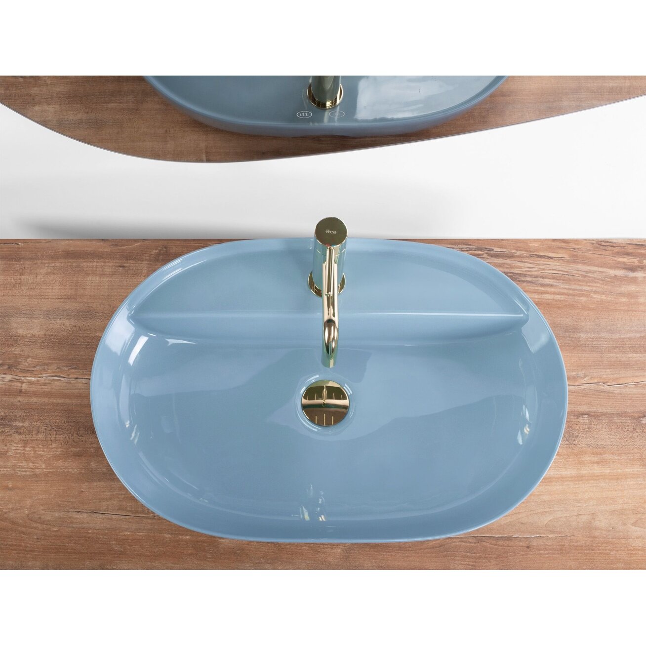 STALVIRŠIO PRAUSTUVAS Aura 61 L.Blue Shiny 3 STALVIRŠIO PRAUSTUVAS Aura 61 L.Blue Shiny 3