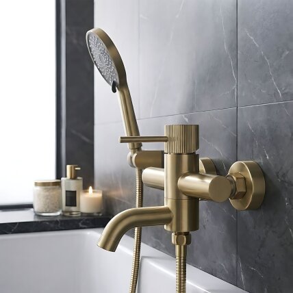 Vonios maišytuvas Lungo Stripe Gold Brush 4